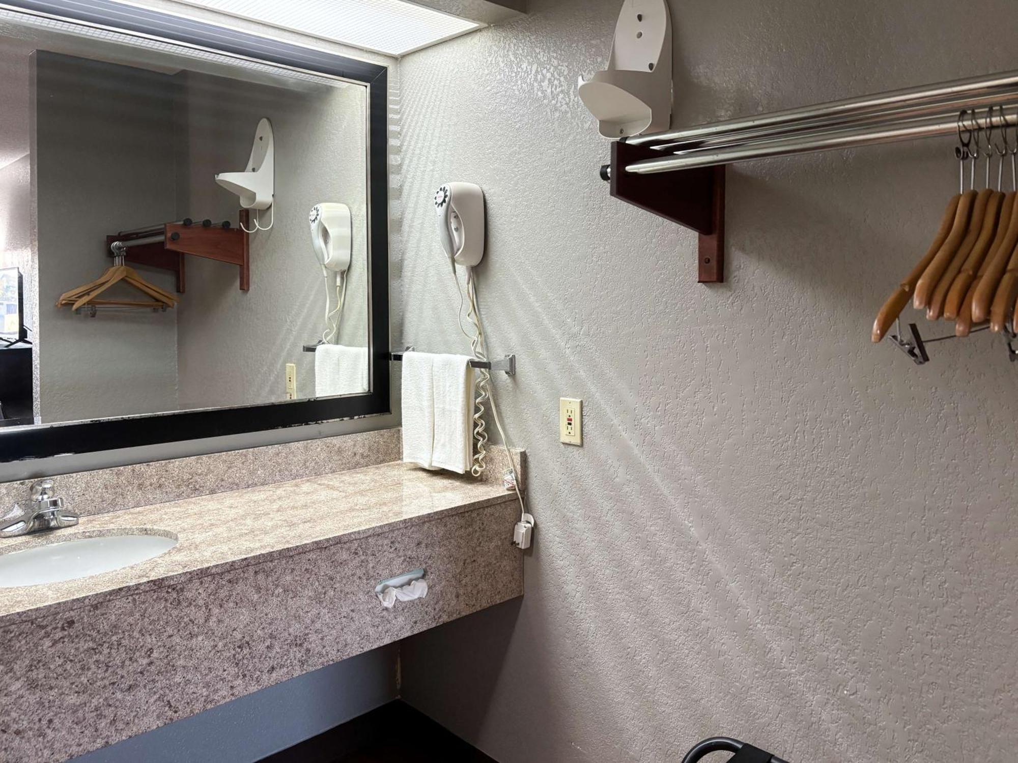 Motel 6 Prattville Al Экстерьер фото